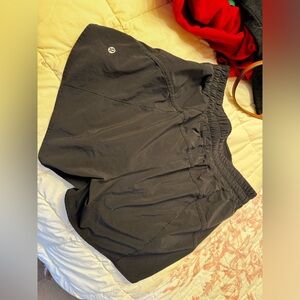 Lululemon Track That Mid Rise Size 10 Black 5”